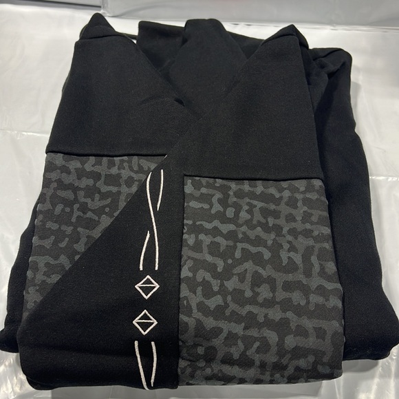 NWT - Atsuko Berserk Brand of Sacrifice Unisex Hoodie, Black - Size Large - Picture 9 of 11